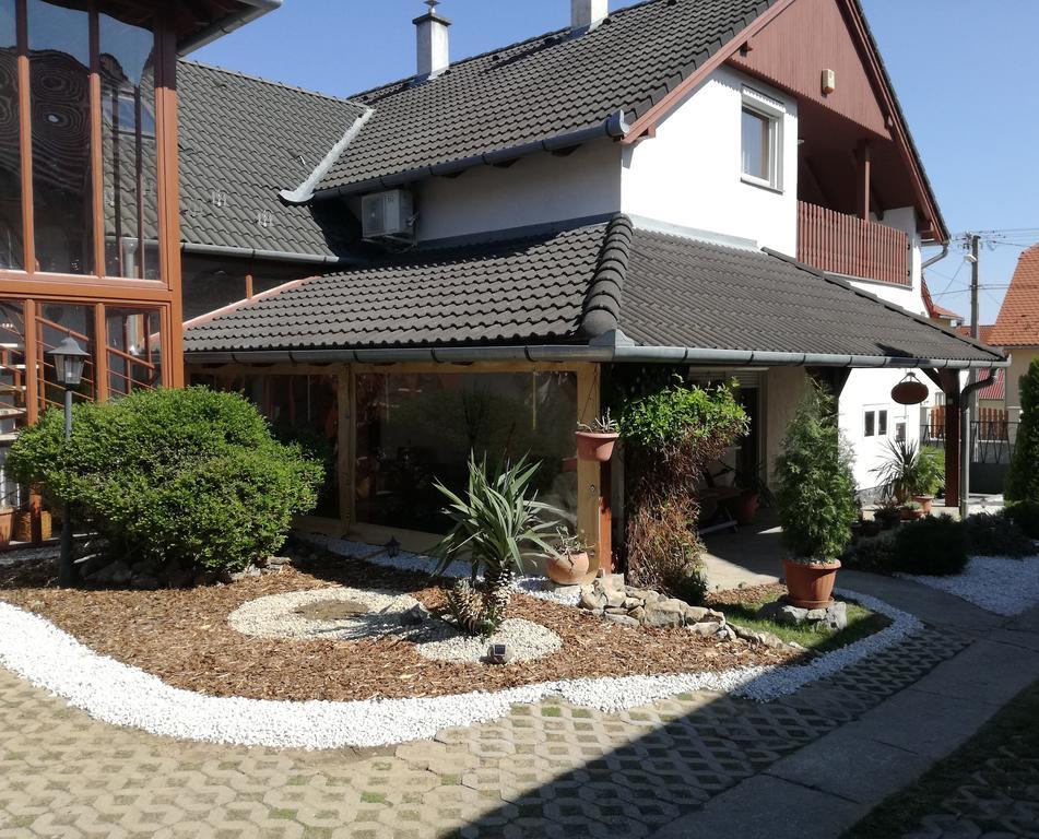 SzekszárdStilus Apartman公寓 外观 照片